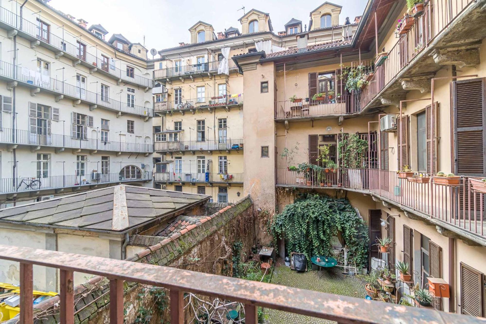 Apartamento Quadrilatero Romano! Exclusive & Roomy Turín