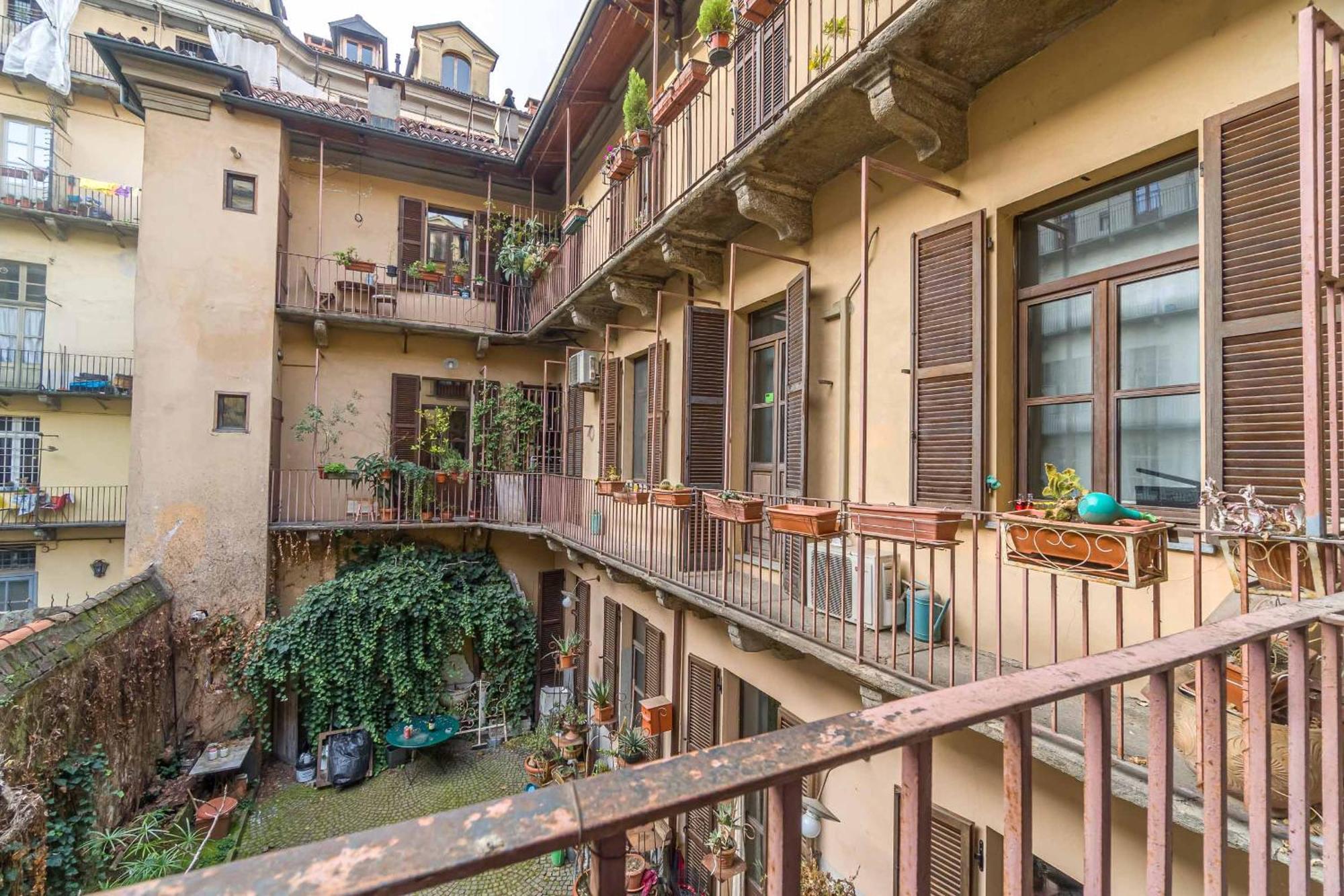 Quadrilatero Romano! Exclusive & Roomy